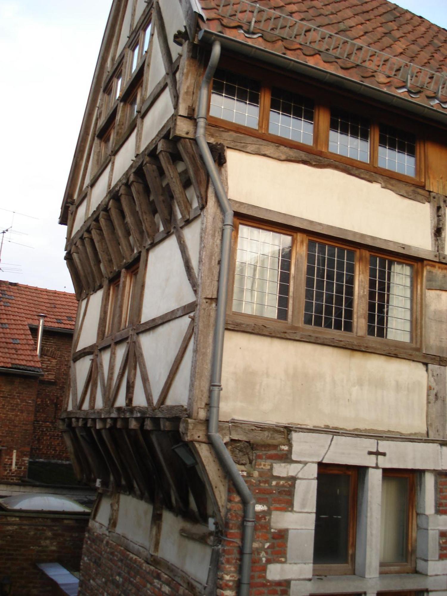 Aparthotel De Beek Anno 1410 Sint-Truiden Exterior foto
